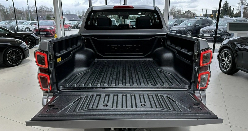Isuzu D-Max cena 165900 przebieg: 7127, rok produkcji 2022 z Śrem małe 781